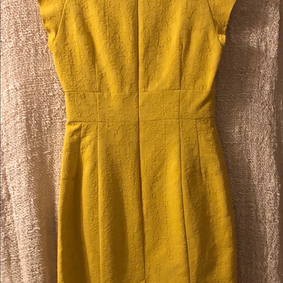 This is a beautiful dress for any occasion - Picture 2 of 3